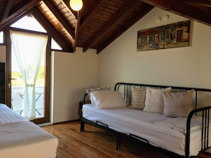 2 slaapkamers, een strijkplank/strijkijzer, wifi, beddengoed