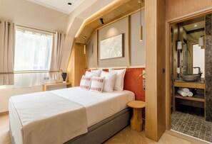 Appartement, uitzicht op de stad | Hypoallergeen beddengoed, pillowtop-bedden, een kluis op de kamer