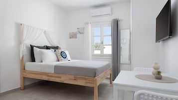Standard Suite | Soundproofing, iron/ironing board, travel cot, free WiFi