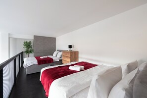 Apartment, City View | Langsir/tirai gelap terus, kalis bunyi, seterika/papan seterika