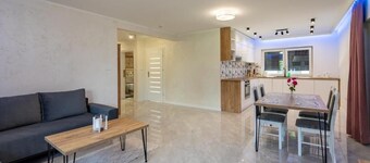 Apartamenty Max House