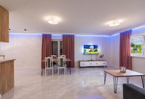 Maison Supérieure, 3 chambres, accessible aux personnes à mobilité réduite, climatisation | Espace de travail pour ordinateur portable, fer et planche à repasser