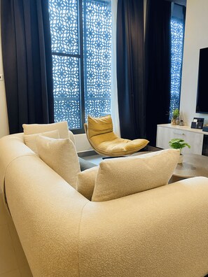 ห้องคอมฟอร��์ทซิงเกิล, วิวเมือง | บริเวณนั่งเล่น