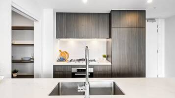 Microwave, oven, dishwasher, electric kettle