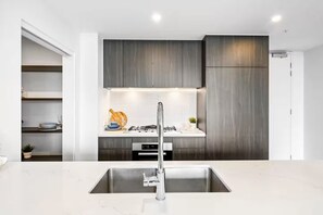 Microwave, oven, dishwasher, electric kettle