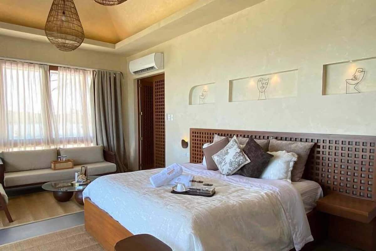 Luxury Villa, Non Smoking, Ocean View | Iron/ironing board