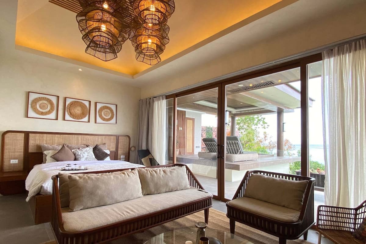 Family Villa, Ocean View | Iron/ironing board