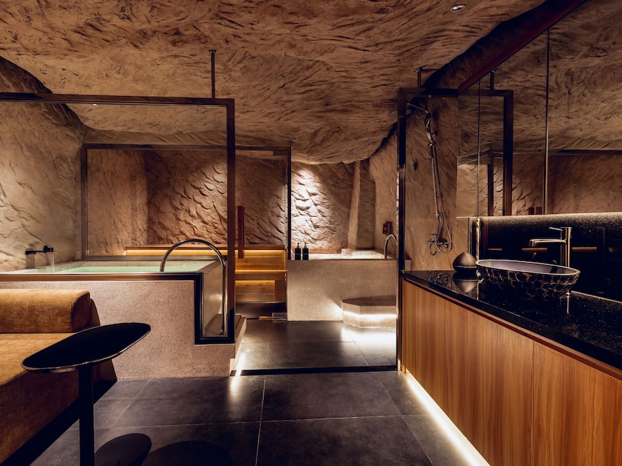 Minibar med vissa gratis produkter och individuell inredning