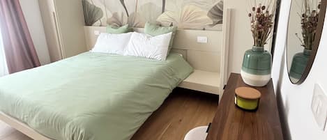 2 chambres, fer et planche à repasser, Wi-Fi, draps fournis