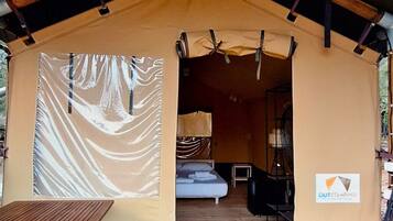 Grand Tent | Free WiFi