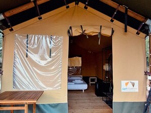 Grand Tent | Free WiFi