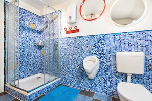 تجهيزات دش، مجففات شعر، مناشف