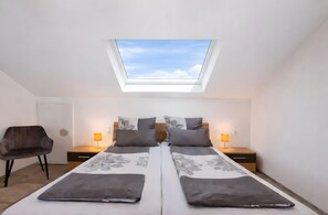 1 bedroom, WiFi, bed sheets