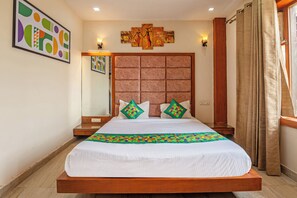 Blackout curtains - Treebo Basera (Mathura)