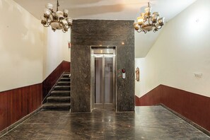 Lift - Treebo Basera (Mathura)