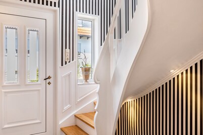 Holiday Home 'Ferienhaus Barockhaus Fulda' with Private Terrace, Private Garden and Wi-Fi