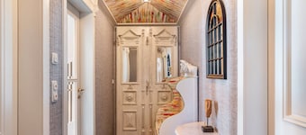 Holiday Home 'Ferienhaus Barockhaus Fulda' with Private Terrace, Private Garden and Wi-Fi