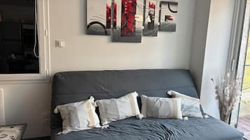 Televisie en een open haard