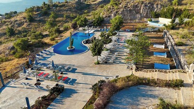 Villagio Resort in Zaarour