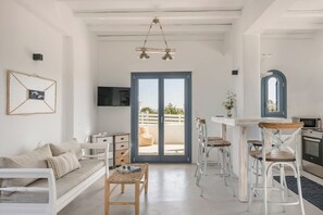 Interior - 3-bedroom house in marvelous Paros with AC, WiFi (Paros)
