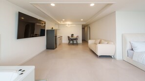 Rom – basic, 2 soverom (Room 501 (Full Ocean View / Spa)) | 1 soverom og wi-fi (inkludert)
