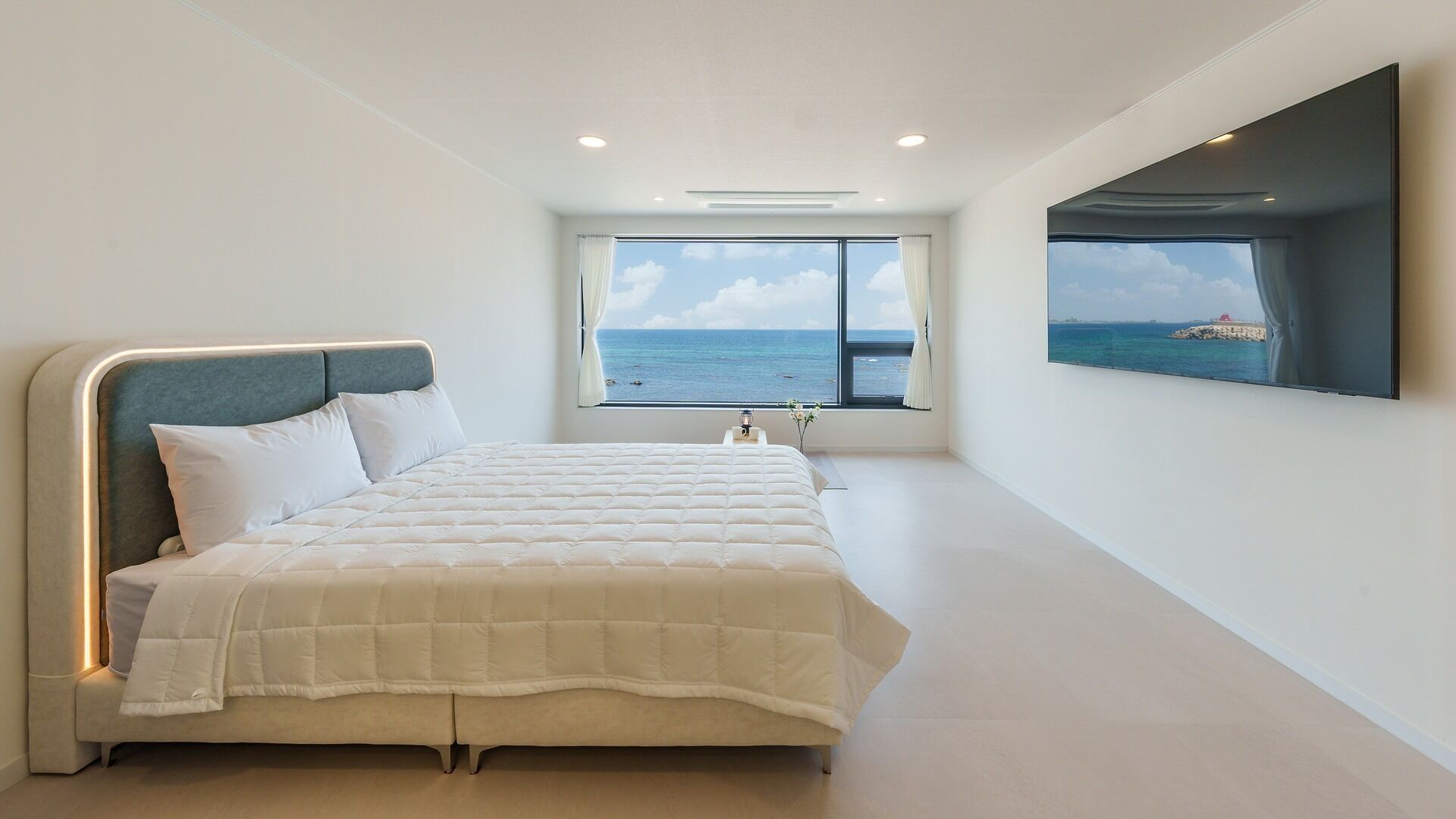 Basic Room, 1 Bedroom (Room 202 (Full Ocean View )) | 1 bedroom, free WiFi