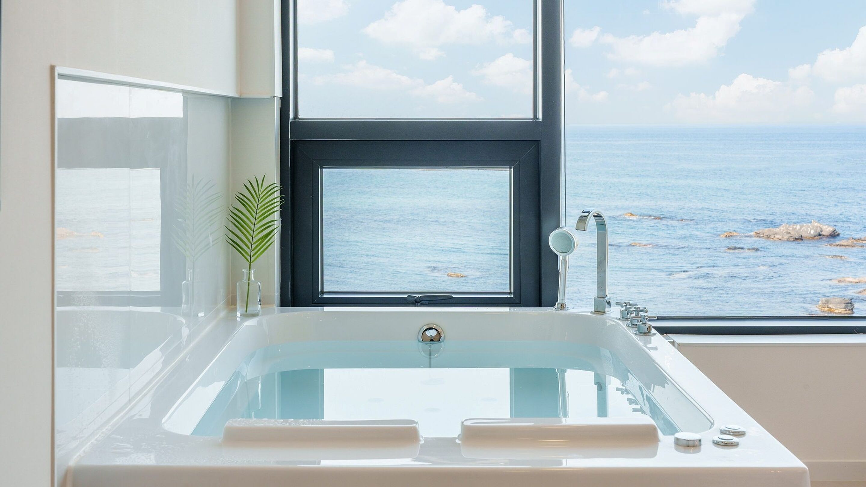 Chambre, 1 chambre (Room 201 (Full Ocean View / Spa)) | 1 chambre, Wi-Fi gratuit