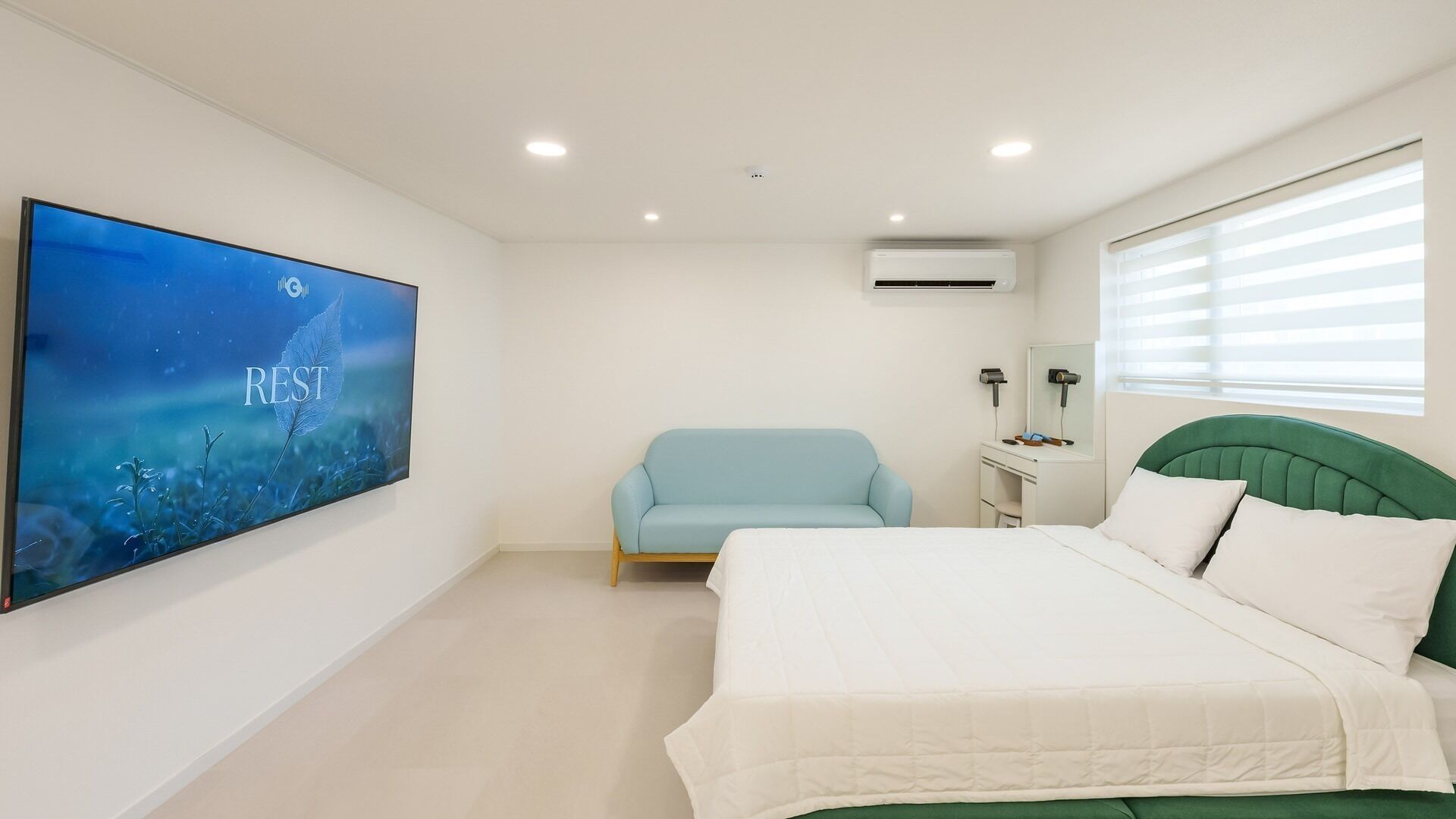 Basic Room, 1 Bedroom (Room 304 (Netflix, NO Oceanview)) | 1 bedroom, free WiFi