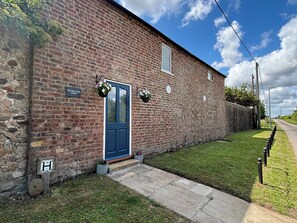 Cottage | Exterior - The Old Coach House at The Vicarage (Hornsea)