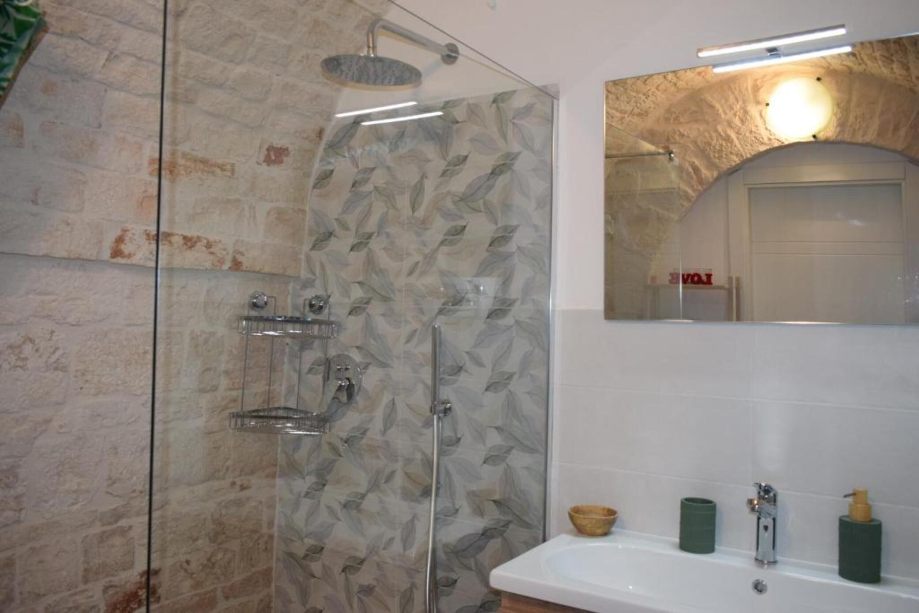 Dúplex superior | Baño | Ducha, secador de pelo, bidé y jabón