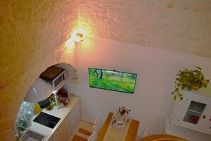 Superior Duplex | Private kitchen | Fridge, microwave, stovetop, dishwasher - Arcaica cummersa - Dimora in pietra (Alberobello)