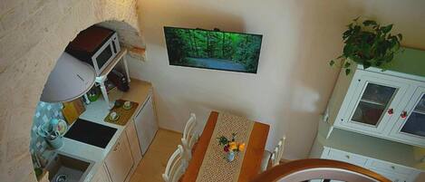 Duplex supérieur | Cuisine privée | Réfrigérateur, four à micro-ondes, surface de cuisson, lave-vaisselle