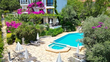 Villa, Balkon, Meerblick | Bügeleisen/Bügelbrett, kostenloses WLAN