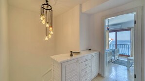Sınıflandırılmamış resim, 53 üzerinden 2, düğme