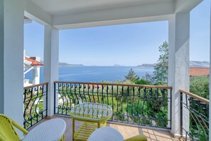 Villa, balcon, vue mer