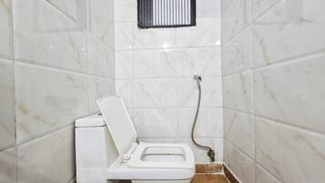 Shower, towels, soap, shampoo