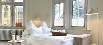 HyggeLiving | 90m² | View of the greenery I JETTE