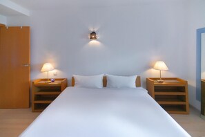 2 عدّة غرف نوم ومكواة/لوح كي وخدمة الإنترنت