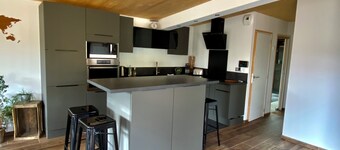 Modern single storey - private beach access