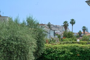 住宿地面
