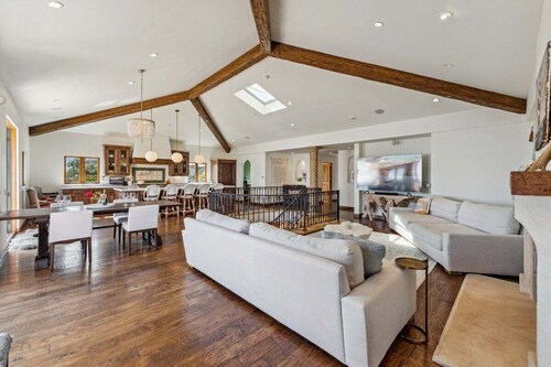 Italian Oceanview Estate | The Chosen Collection