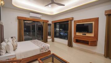 Individually furnished, desk, laptop workspace, soundproofing