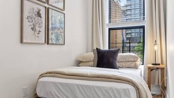 3 bedrooms, desk, travel cot, free WiFi