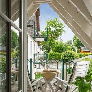 Outdoor dining - Landgasthof Kleiner  (Sundern (Sauerland))