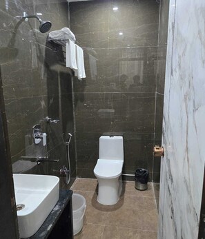 Slippers - Kashi Ganga Inn (UP)