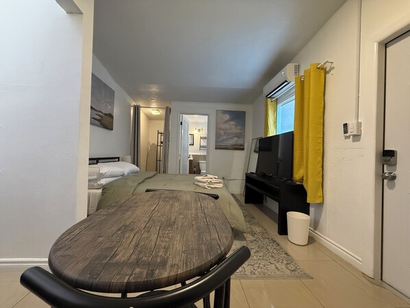 1 bedroom, iron/ironing board, free WiFi, bed sheets