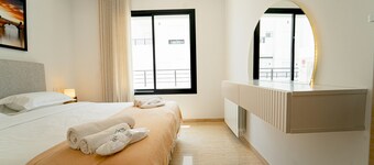 New Central and Luxury In Jardin de Carthage