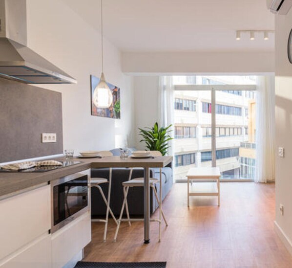 Interior - Loft 1 - Side Sea Views - Aircon & Wifi (Las Palmas de Gran Canaria)