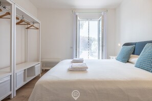 2 bedrooms, travel cot