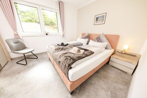 3 habitaciones, caja de seguridad en la habitación y cuna de viaje